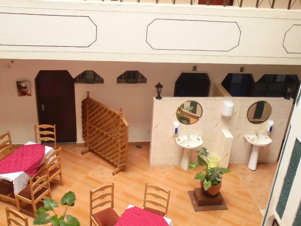Chester Hotel Накуру Екстер'єр фото