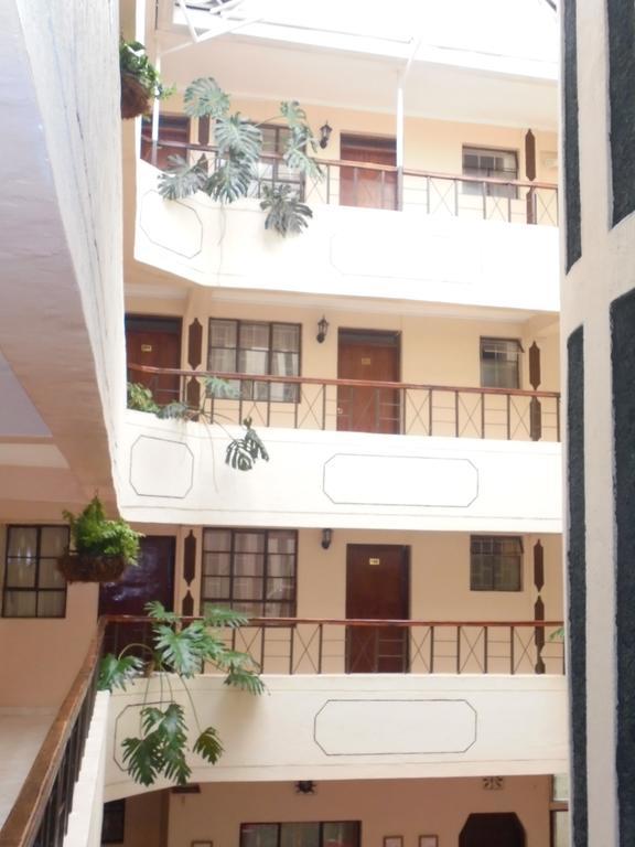Chester Hotel Накуру Екстер'єр фото