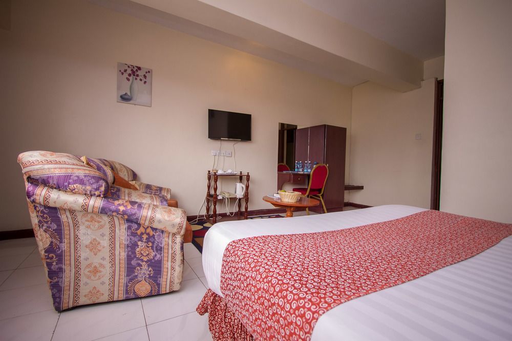 Chester Hotel Накуру Екстер'єр фото