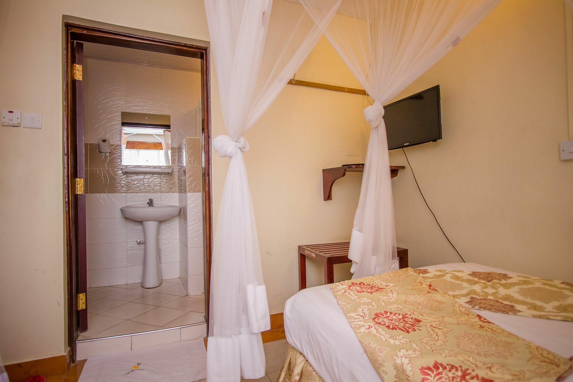 Chester Hotel Накуру Екстер'єр фото